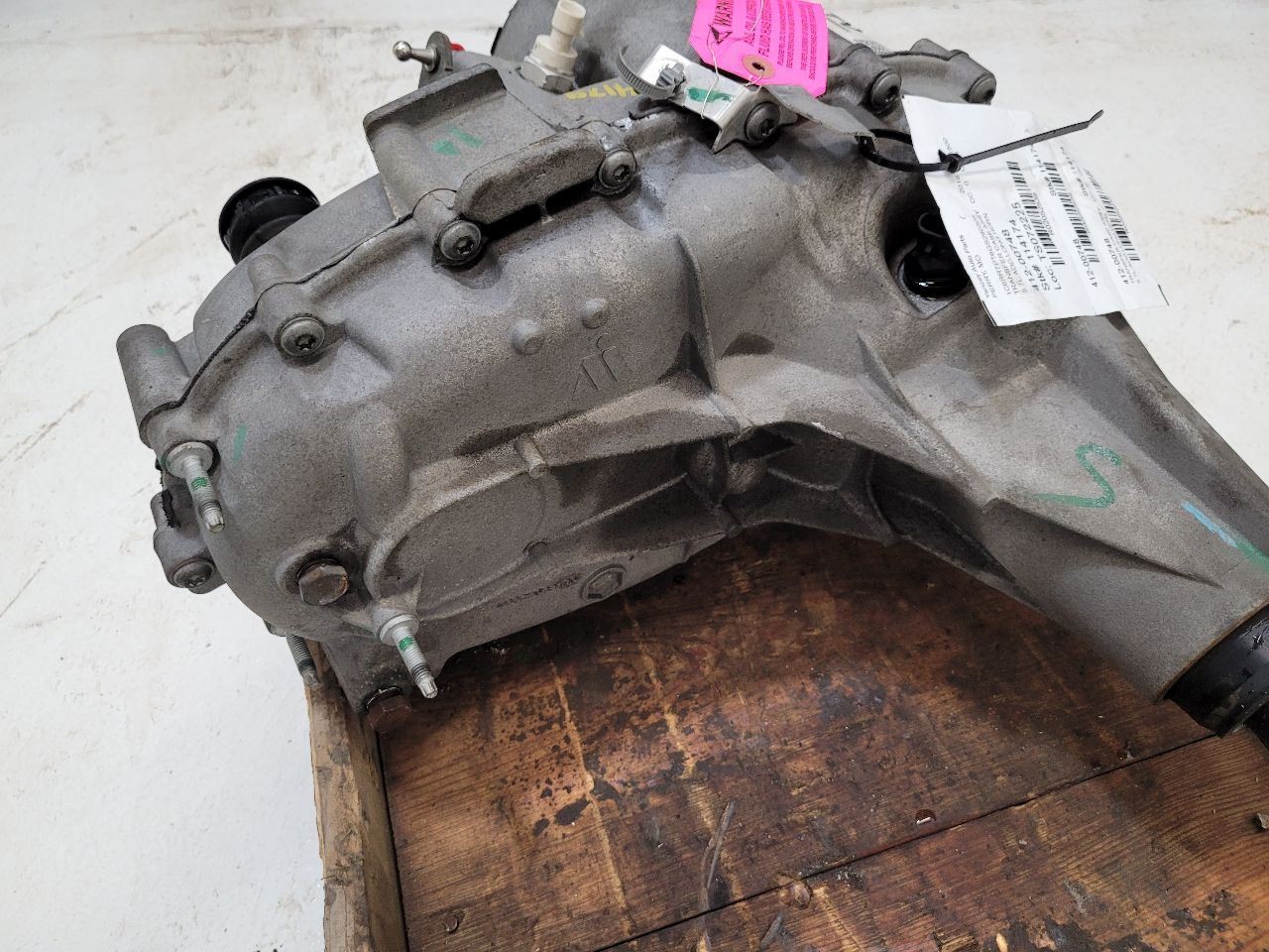 2011 – 2023 Dodge 1500 Pickup Transfer Case Classic Style 5 Lug Wheel