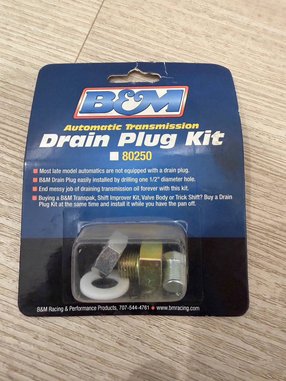 B&M 80250 Drain Plug Kit Transmission Oil Pan Drain Plug New In Box