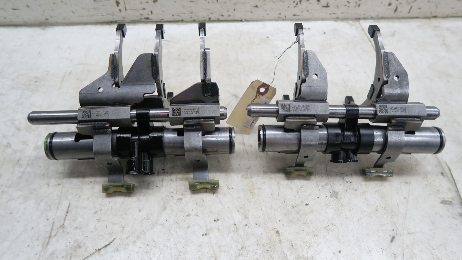 2014-2019 Mercedes CLA250 C117 OEM FWD 2.0 Transmission Gear Shift Fork Assembly