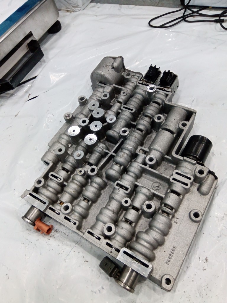 700R4 Transmission Constant Pressure Valve Body For 87-92 700R4 US