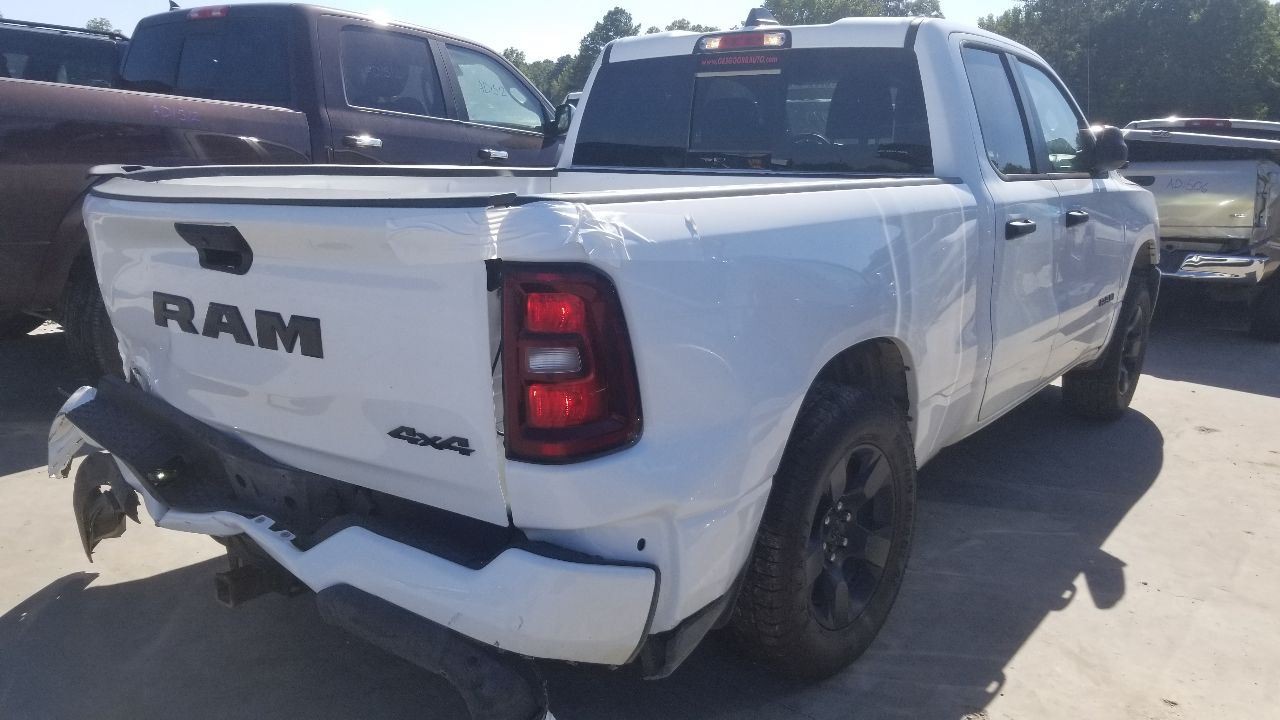 AUTOMATIC Transmission 3.6L 4X4 4WD DFT 8 SPEED 850RE 2025 RAM 1500 27K MILES