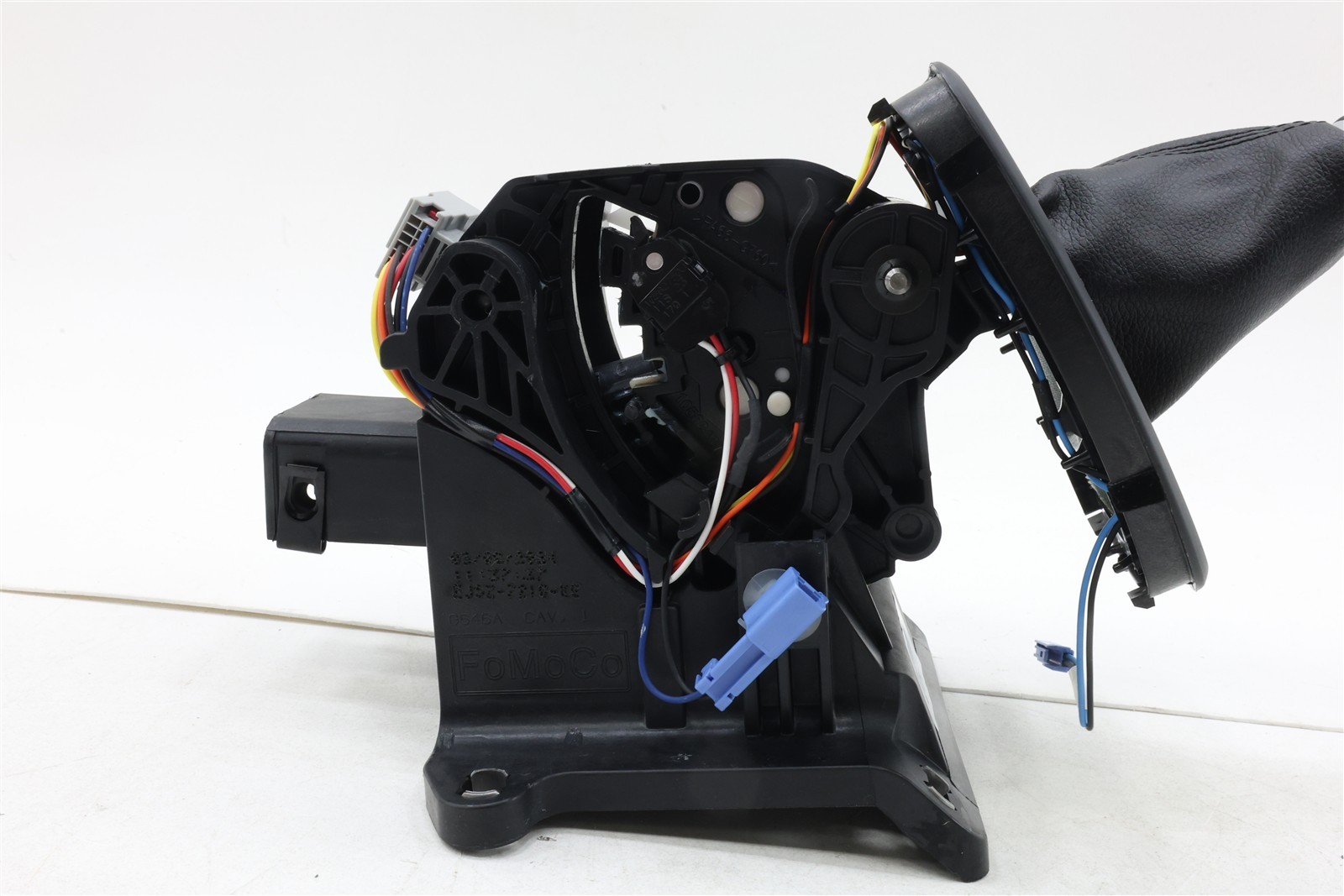 NEW OEM Ford Gear Shift Lever Assembly EJ5Z-7210-KE Escape 2013-2016