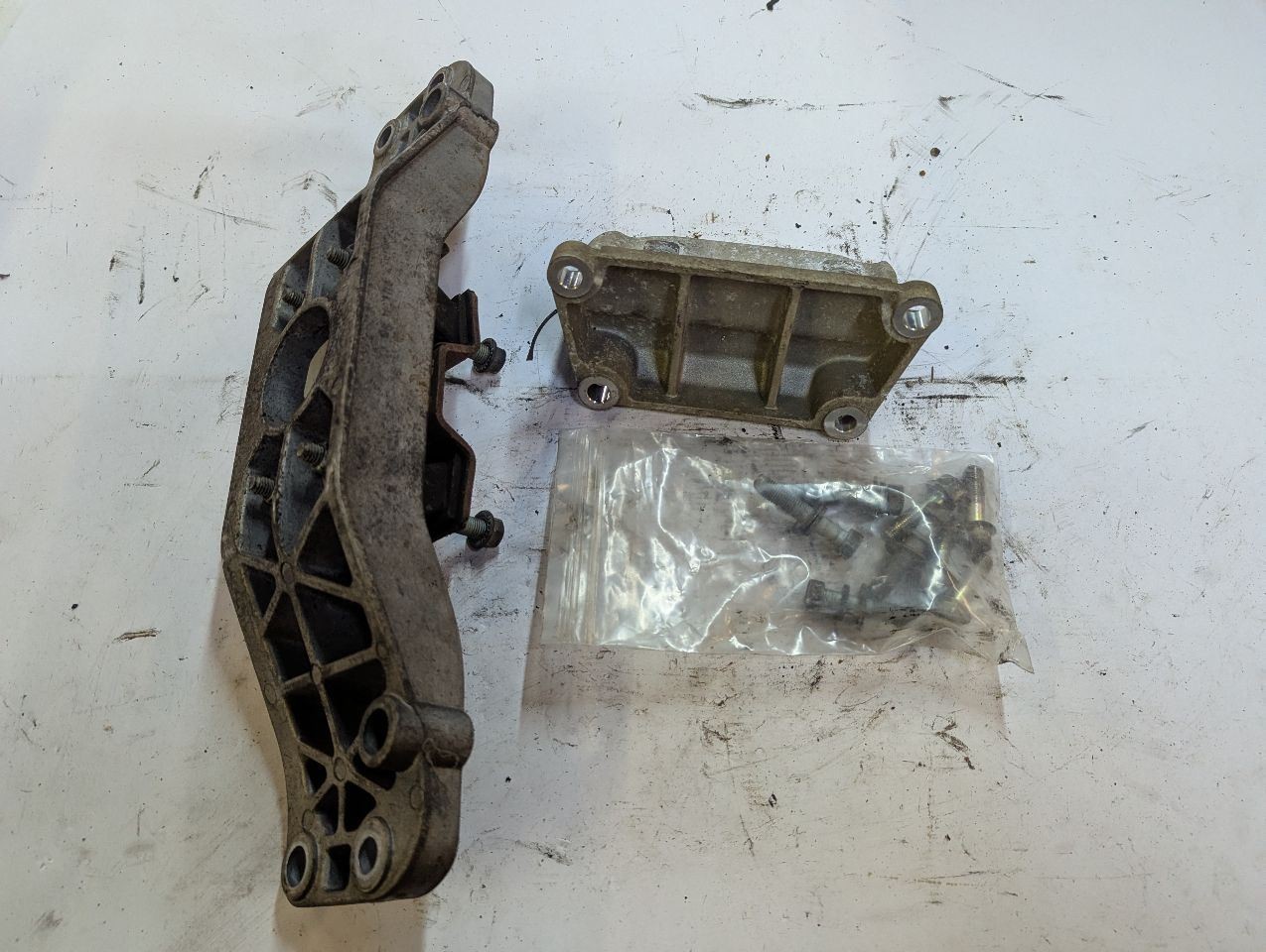 3.8L Automatic Transmission Mount | Fits 2009-2012 Hyundai Genesis – Coupe