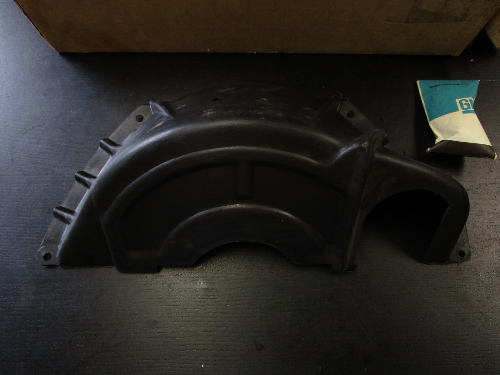 63/67 corvette power glide automatic transmission under pan NOS 3933089 66 65 64