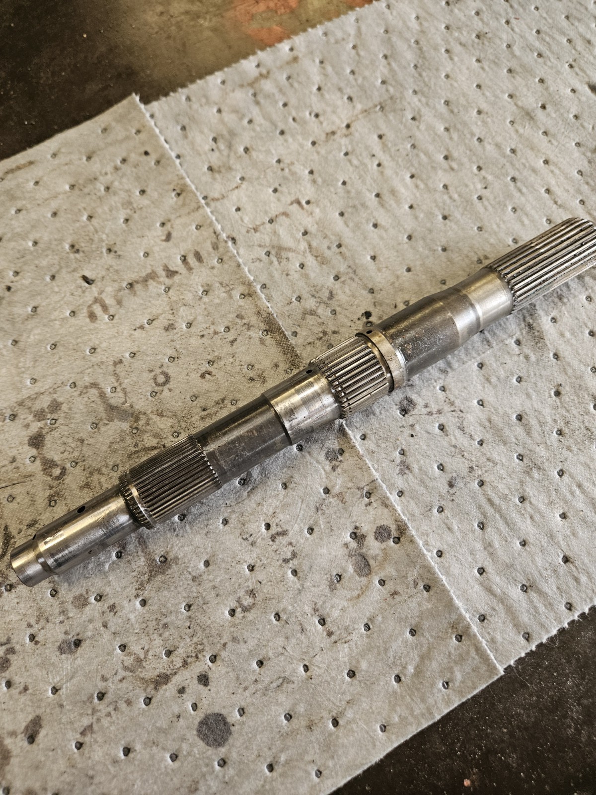 1993+ Chevrolet GMC 4L60E 4wd 4×4 Output Shaft