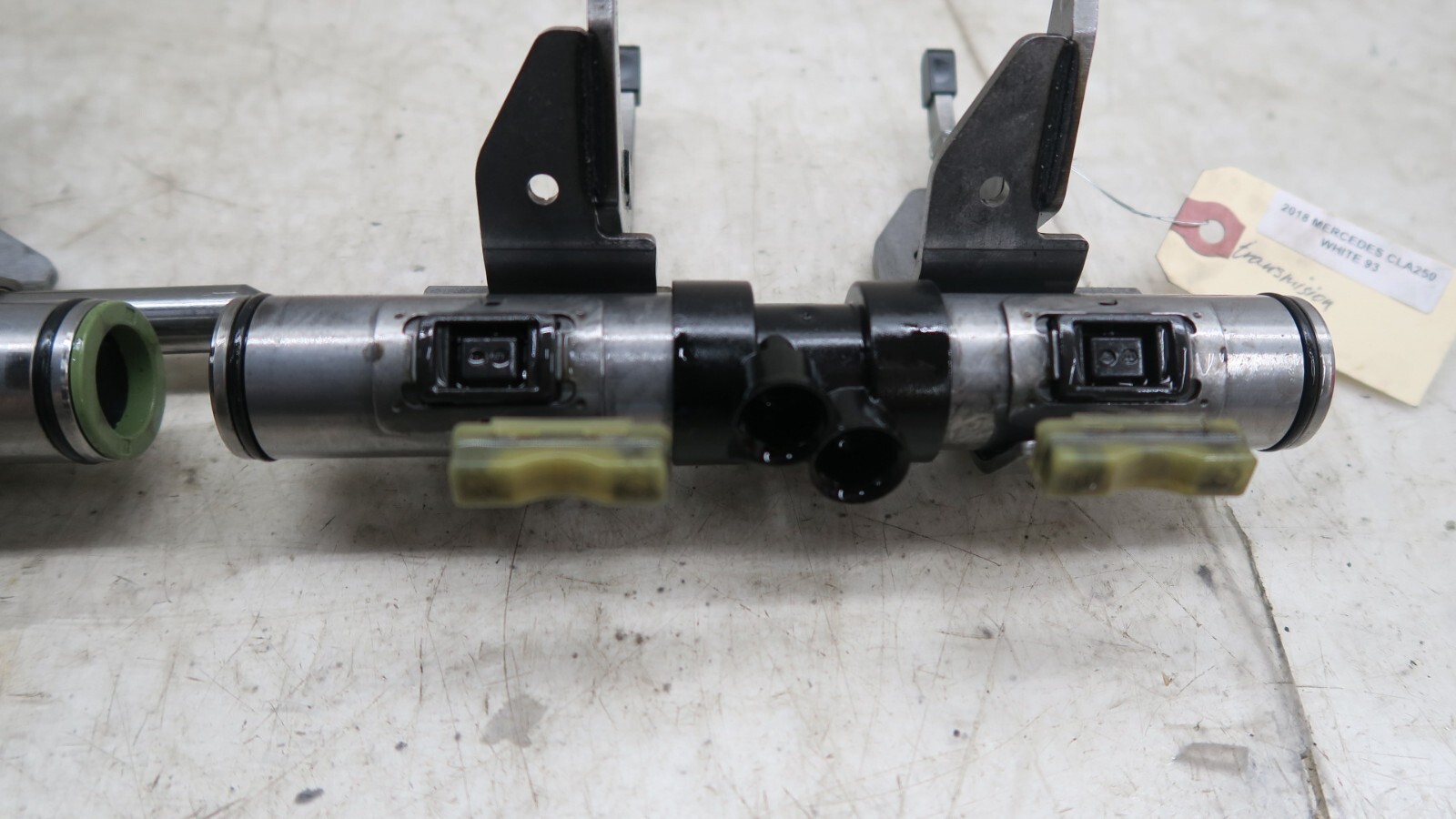 2014-2019 Mercedes CLA250 C117 OEM FWD 2.0 Transmission Gear Shift Fork Assembly