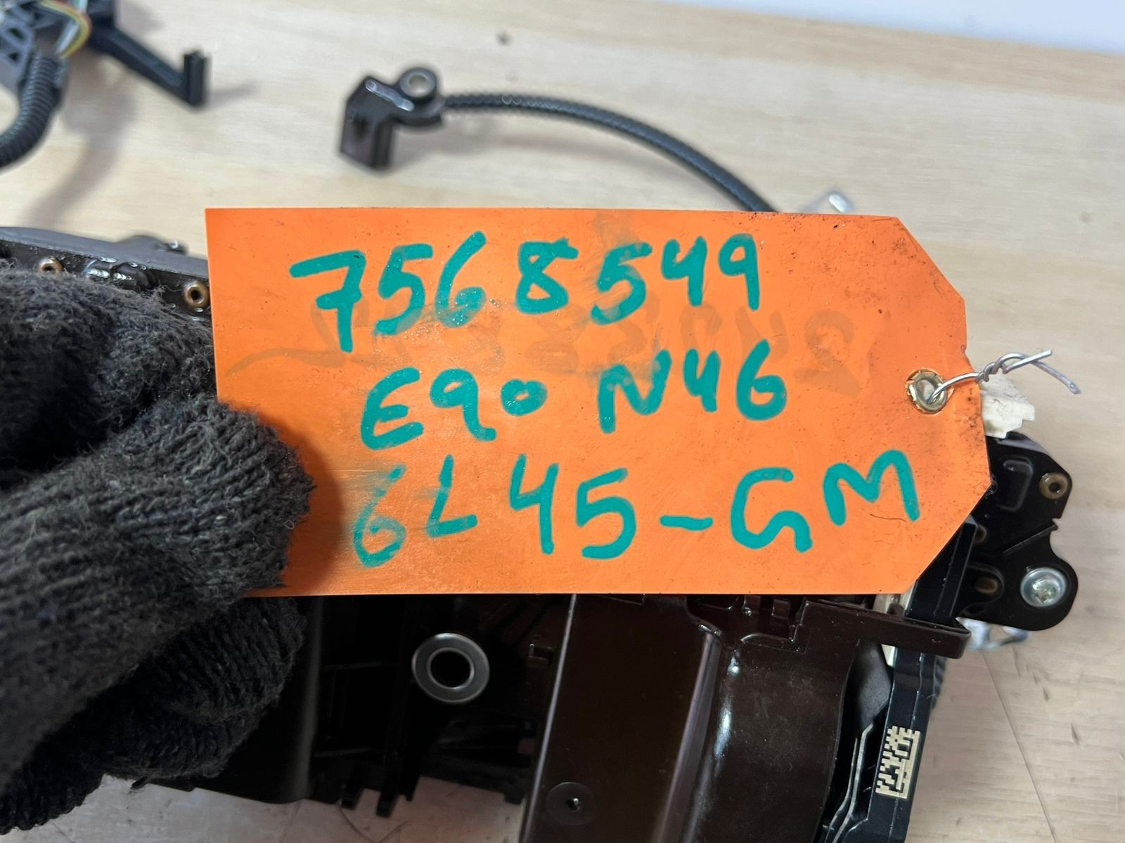 BMW Automatic Transmission Valve Body 24243598 TCM E90 E83 GL45 GM N52 N46 2008