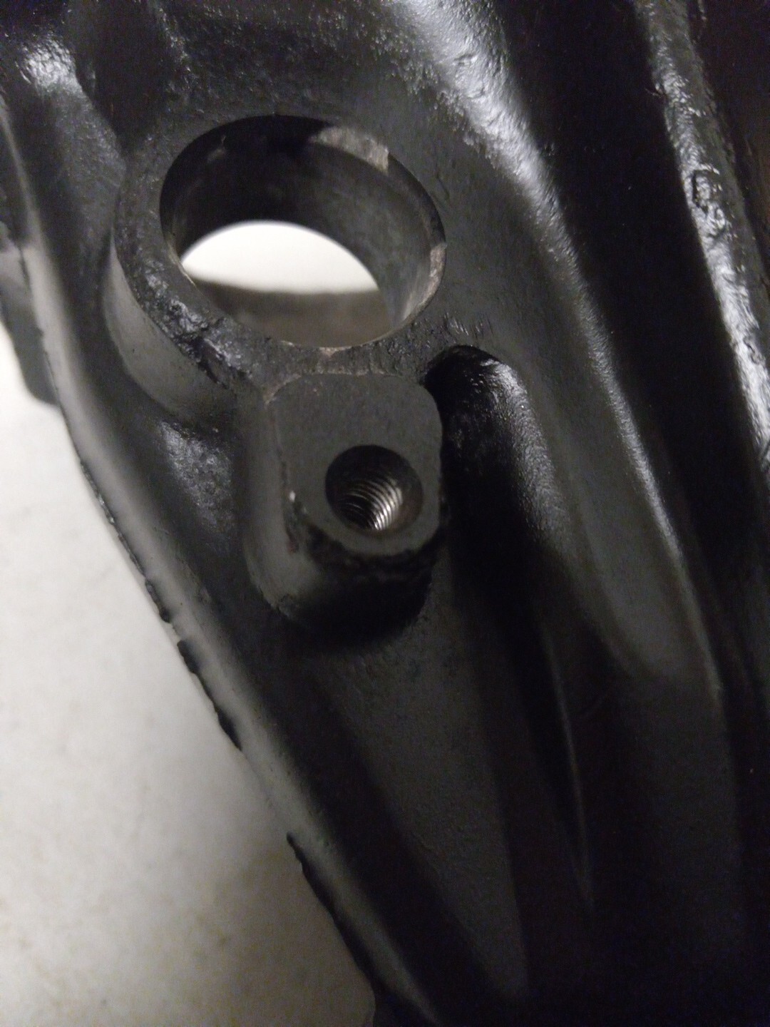 Used TH 350 CHEVY 6 INCH EXTENSION HOUSING W/ OUTPUTSHAFT