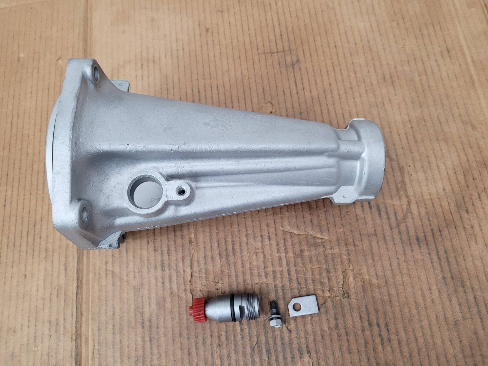 TH350 TH350C Transmission 2WD Extension Housing 9” Long With 7/8″ speedo hole