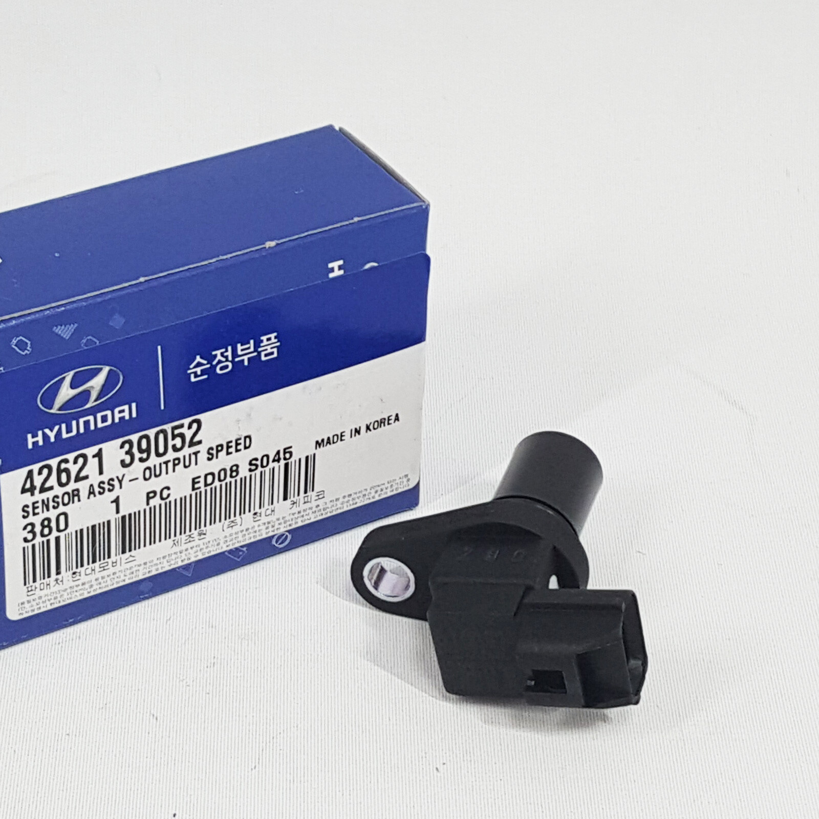 Genuine 4262139052 Output Speed Sensor For Kia cars