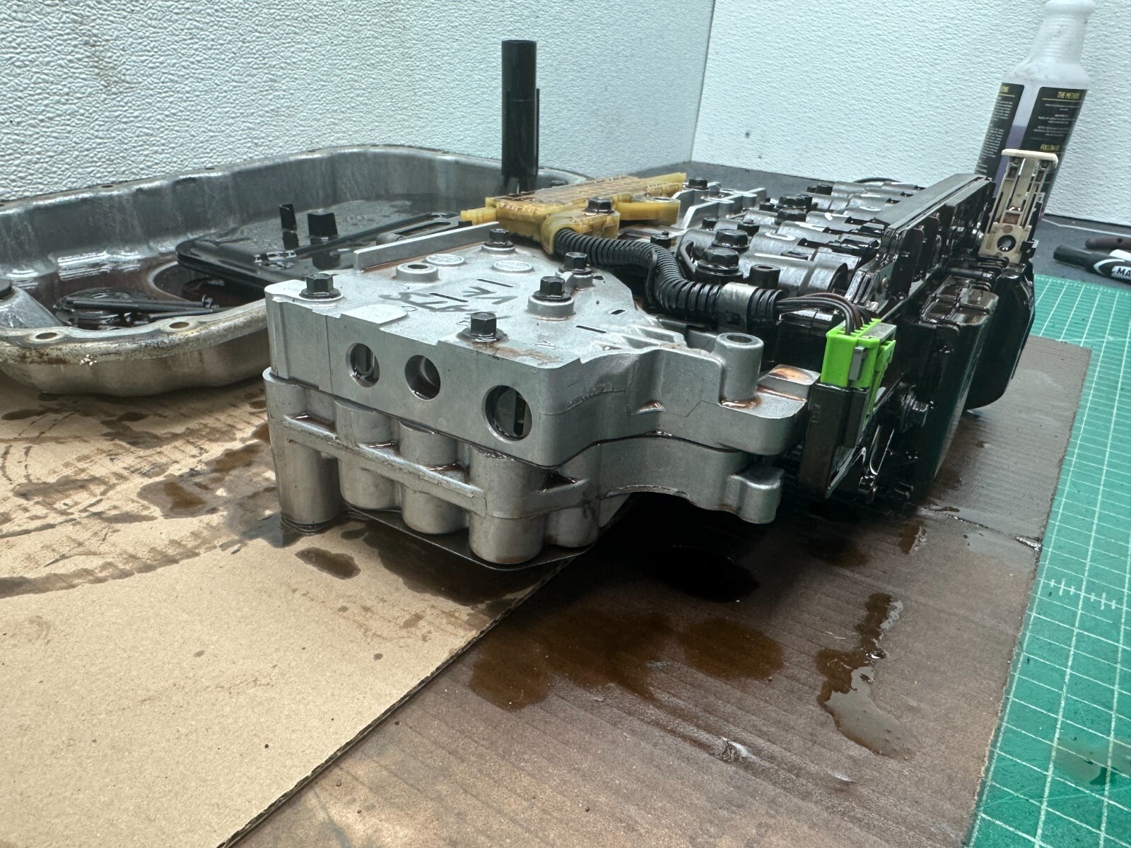 14-15 Cadillac ATS 4AWA AUTOMATIC TRANSMISSION CONDUCTOR PLATE VALVE BODY OEM