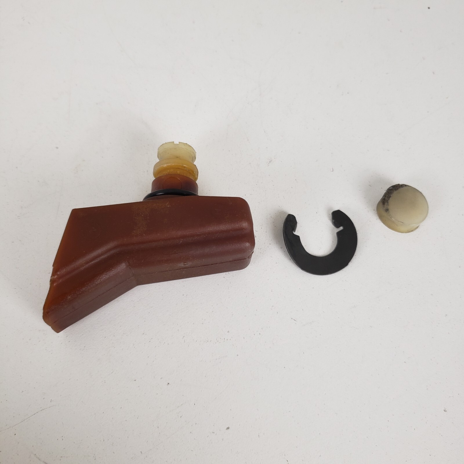 BMW E12 E21 E30 E28 E23 E24 E32 E31 E34 Transmission Vent Ventilation Valve
