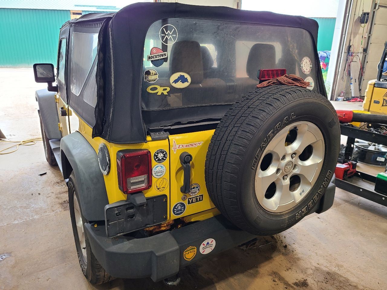 Manual Transmission 3.8L 4WD Fits 11 WRANGLER 671379