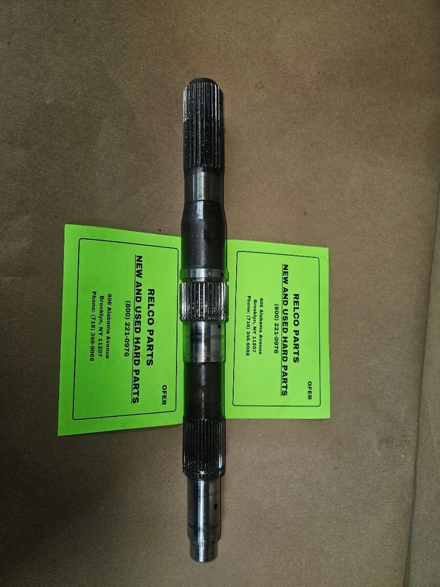 GM 4L60E Output Shaft 2-Wheel Drive Good Condition