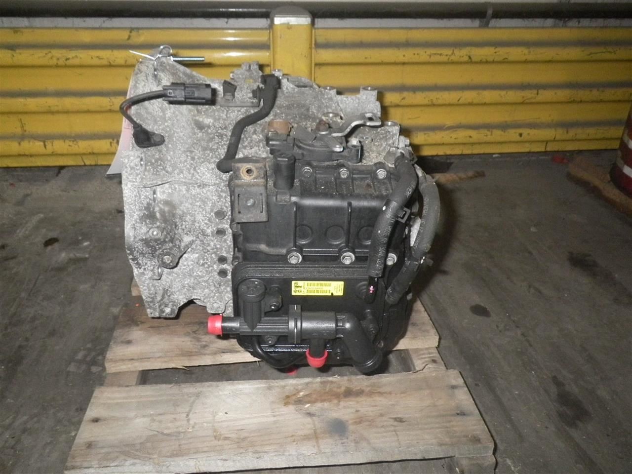 Automatic Transmission 3.3L 6 Cylinder FWD Fits 14-15 SORENTO 1648313