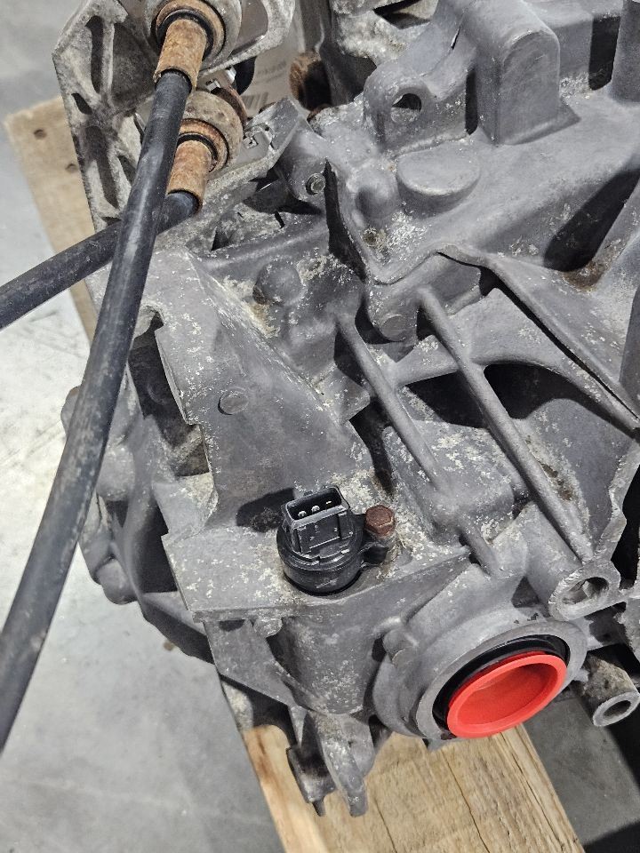 2003-2008 Hyundai Tiburon Manual Transmission 6 Speed OEM