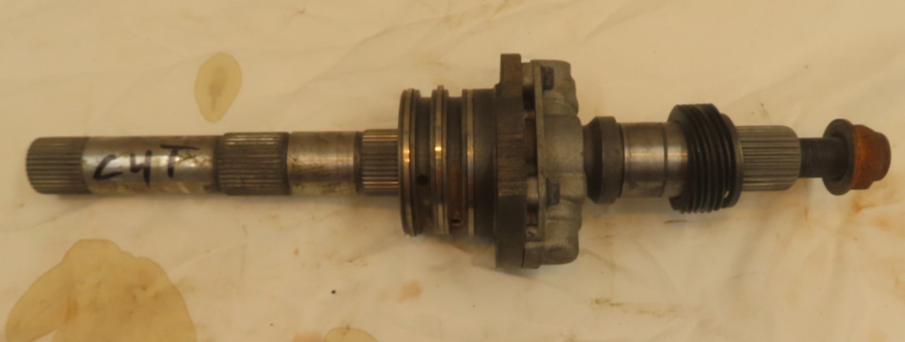 Ford C4 Transmission Output Shaft 15 1/4 Total Length 28 Spline Bolt on Yolk