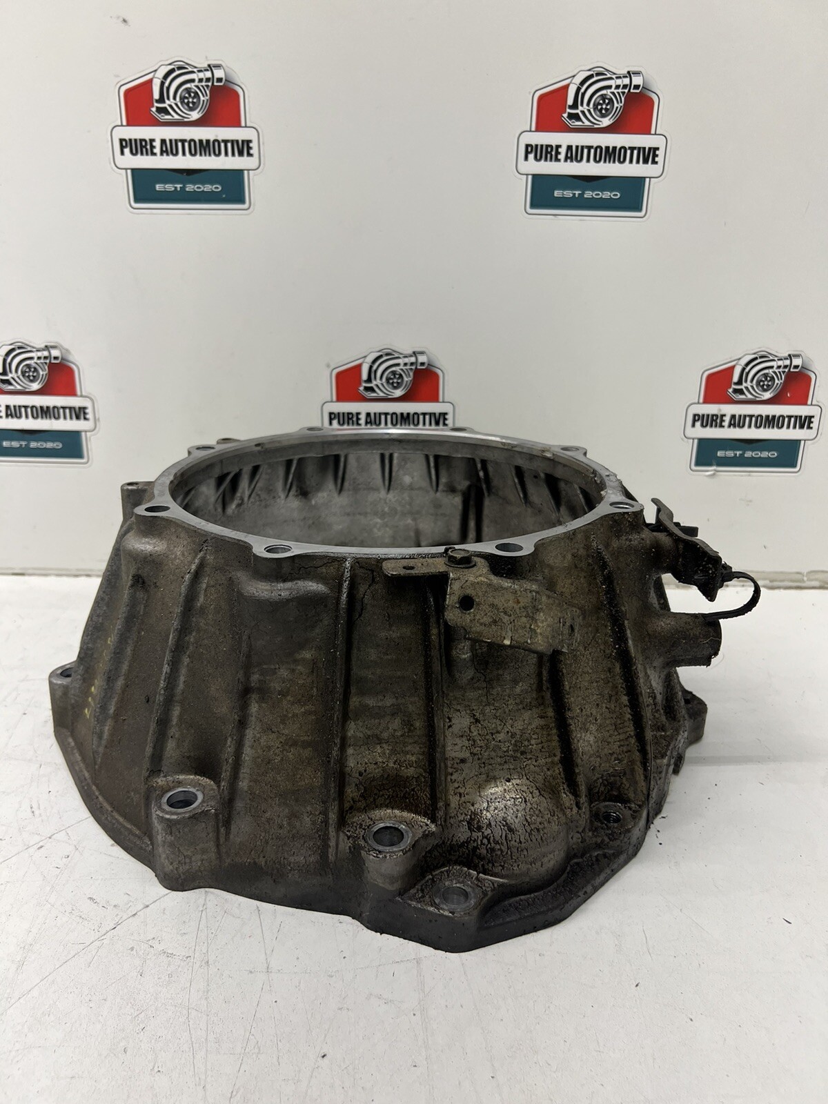 2003-2006 Nissan 350Z G35 Automatic Transmission AT Bellhousing OEM 113