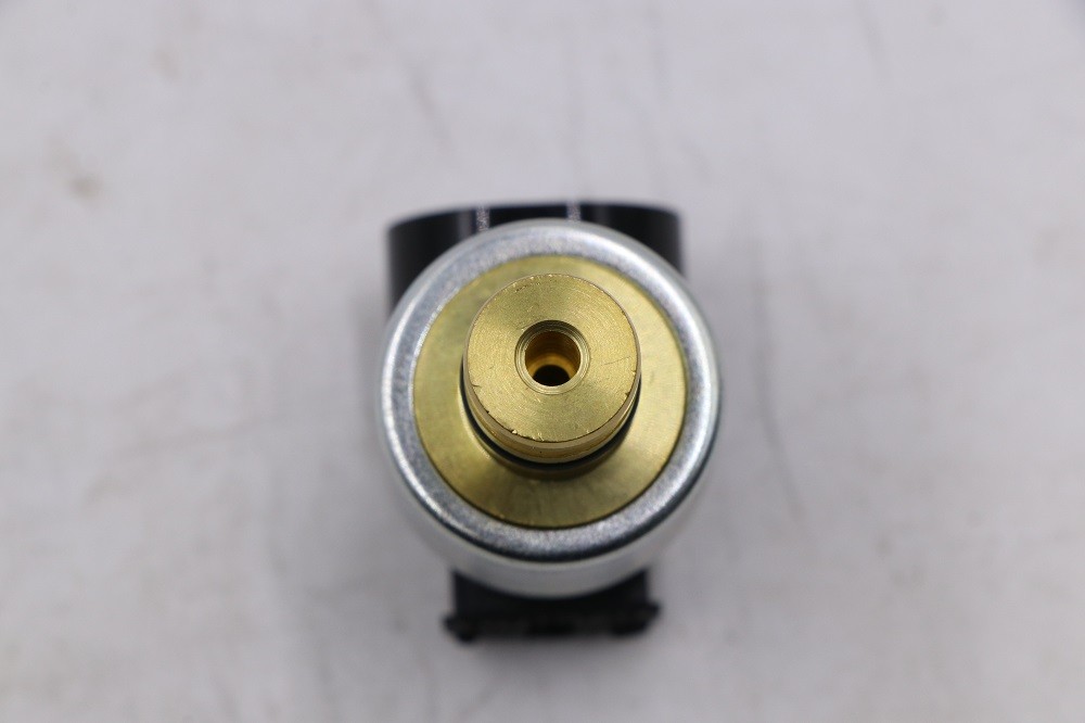 Governor Pressure Sensor Transducer 1996-99 For Dodge Ram 1500/2500/3500 Pickup