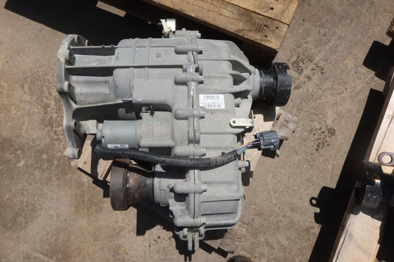 2021-2023 Ford Bronco OEM A/T Part Time Transfer Case MB3P-7A195-BE