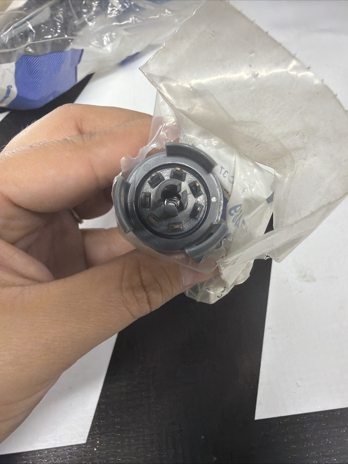 NEW OEM GM 24217489 Automatic Transmission Electrical Connector O-Ring Assembly