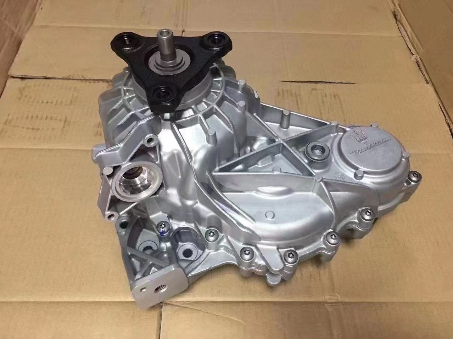 Transfer Case Assembly #670038072 For Maserati Ghibli Quattroporte Levante 14-20