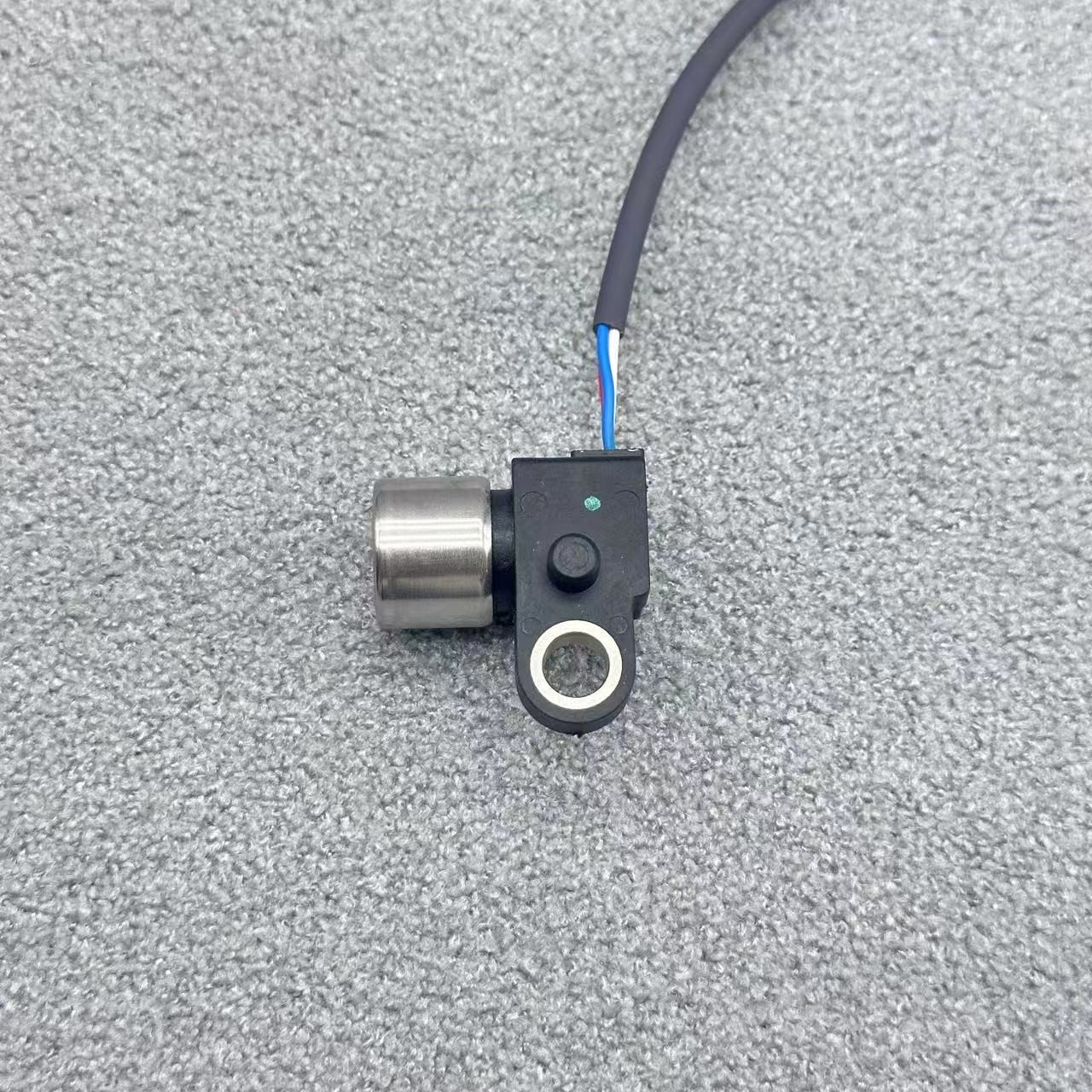 Suitable forNissan Infiniti 31935-1XJ0D Automotive Speed Revolution Turbo Sensor