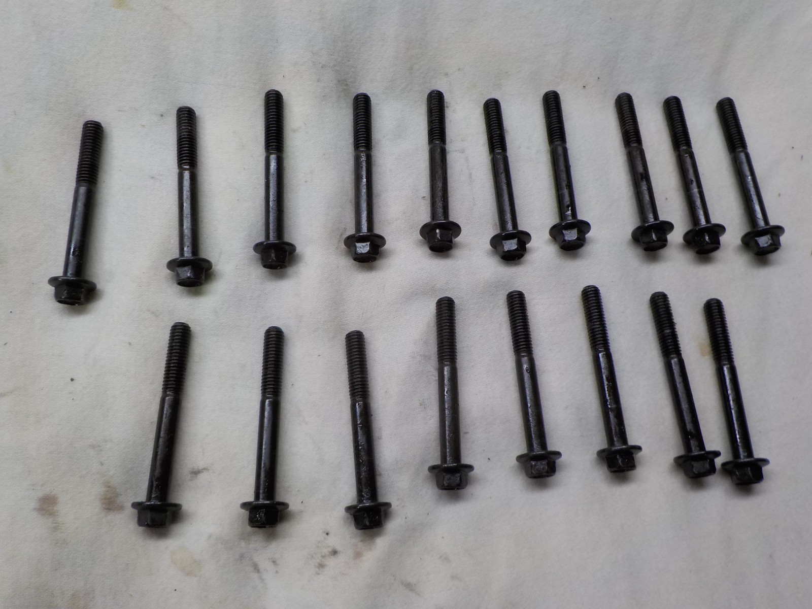 01-04 GMC Sierra 2500HD 6.6 LB7 Allison 1000 5 speed valve body mount bolts