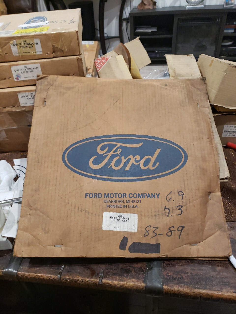 FORD MOTOR COMPANY GENUINE PARTS RING GEAR PART # E5TZ-6384-B