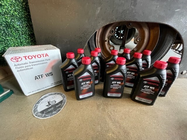 (12) Quart GENUINE TOYOTA ATF WS Automatic Transmission Oil 00289-ATFWS