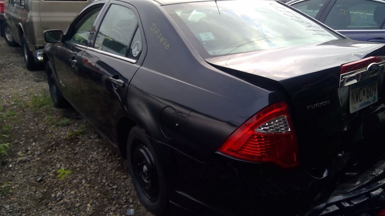 Fusion Automatic Transmission 2.5L VIN 3 8th Digit Hybrid Fits 11-12 4834451
