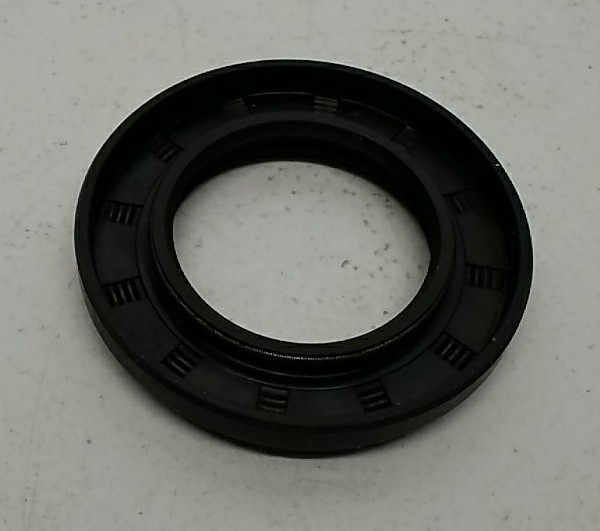 224066 National Output Shaft Seal – Durable, Leak-Resistant Transmission Seal