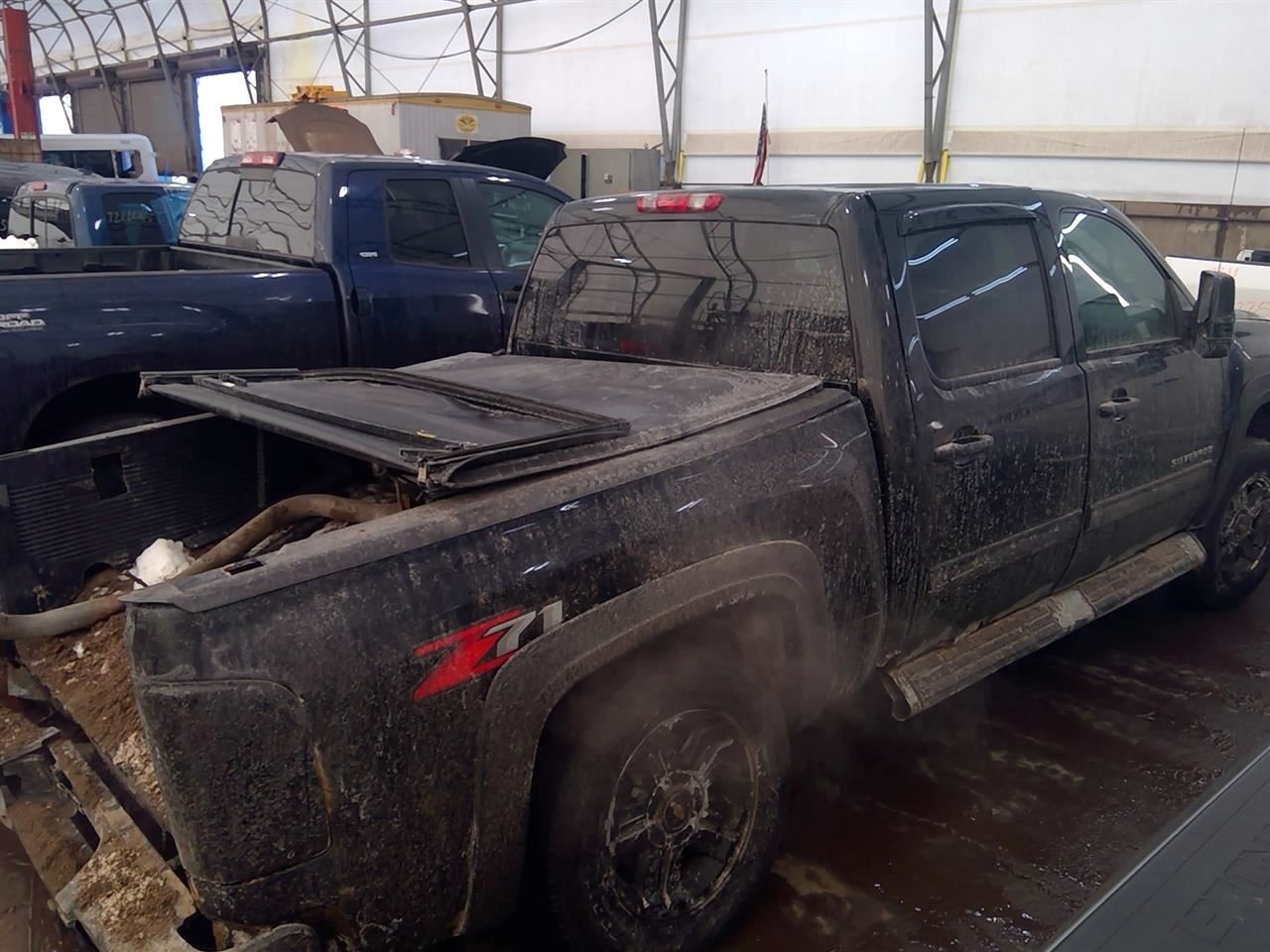 Automatic Transmission 4WD Fits 10-11 AVALANCHE 1500 6998490