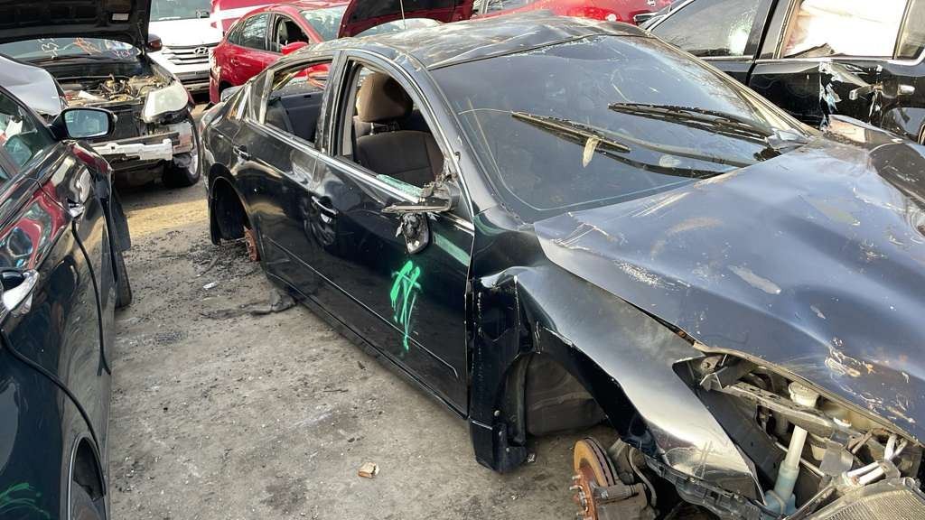Automatic Transmission CVT Coupe 2.5L 4 Cylinder Fits 10-13 ALTIMA 406543