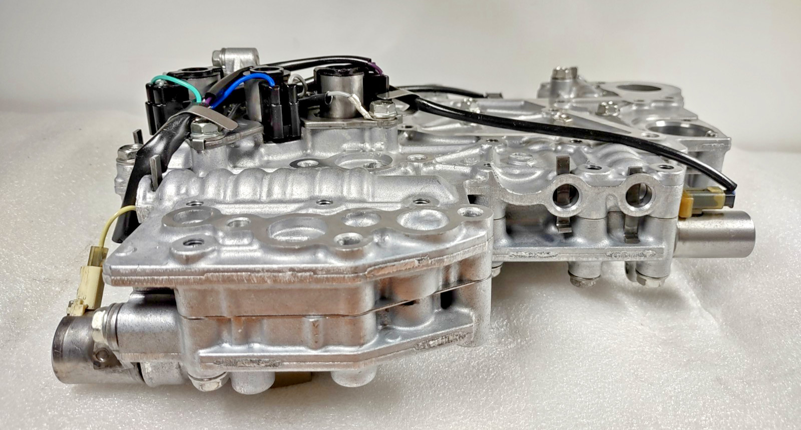 163740A TR690 CVT Transmission Valve Body Compatible With Subar-u Levorg Outbac-