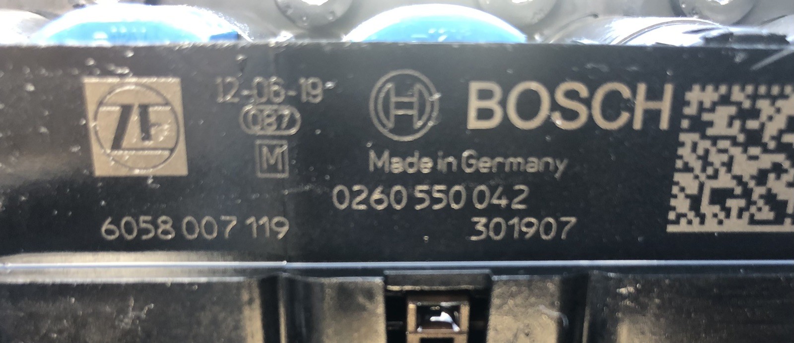 2005-2007 BMW E90 E91 323i 325i 330i AUTOMATIC TRANSMISSION VALVE BODY