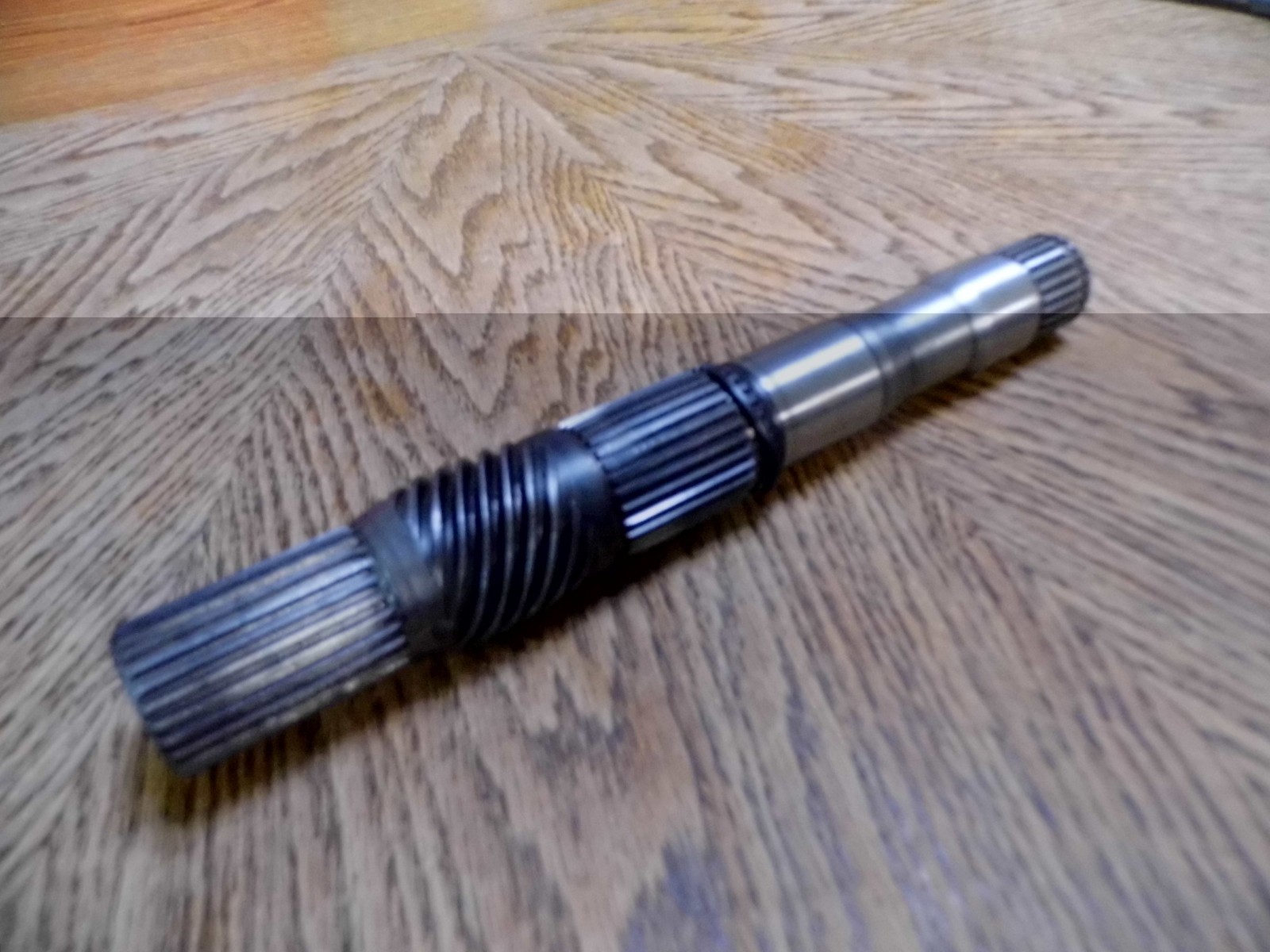 THM 350 OUTPUT SHAFT 4×4 4WD 9 5/8 Length