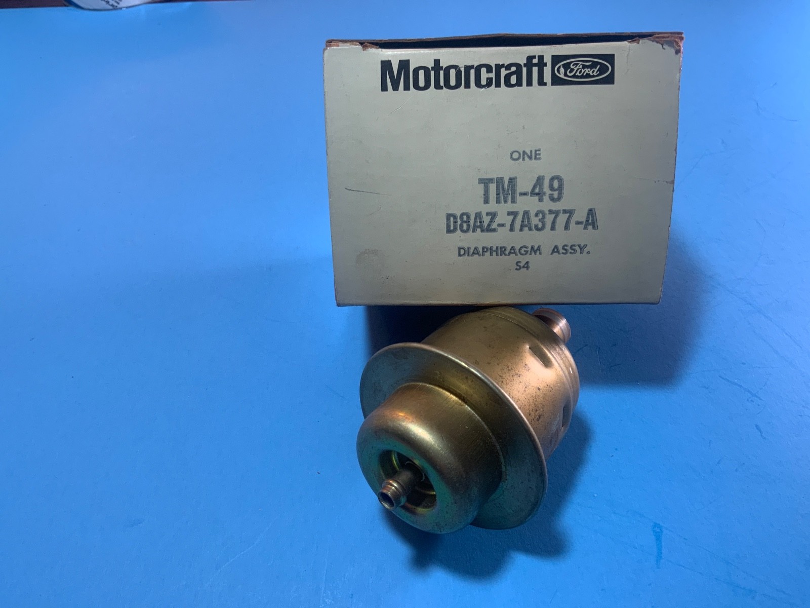 NOS Ford D6AZ-7A377-A Motorcraft TM-49 diaphragm D8AZ-7A377-A