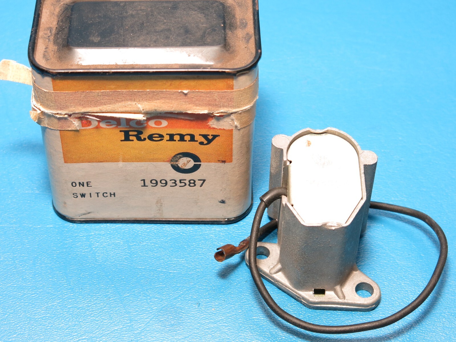 NOS GM Delco 1963 Pontiac Tempest Transmission Variable Pitch Solenoid 1993587