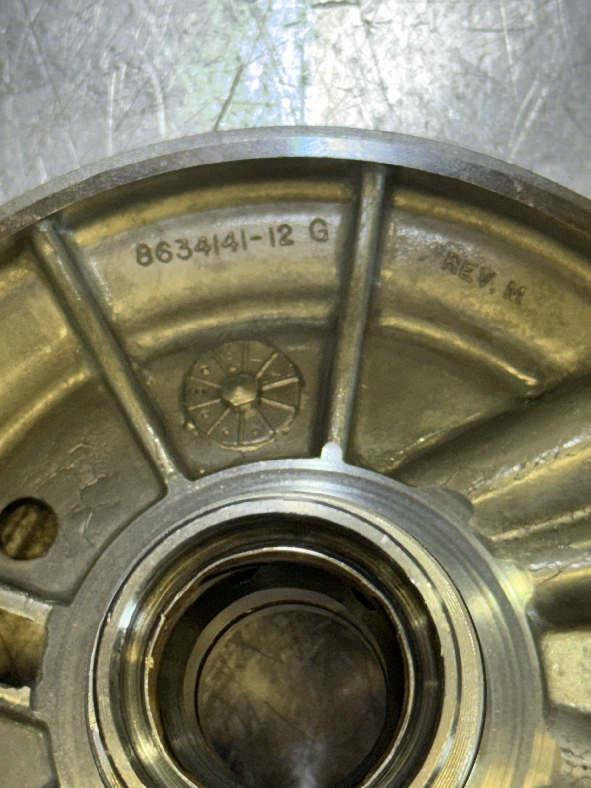 200-4R Center Support With 4th Gear Piston