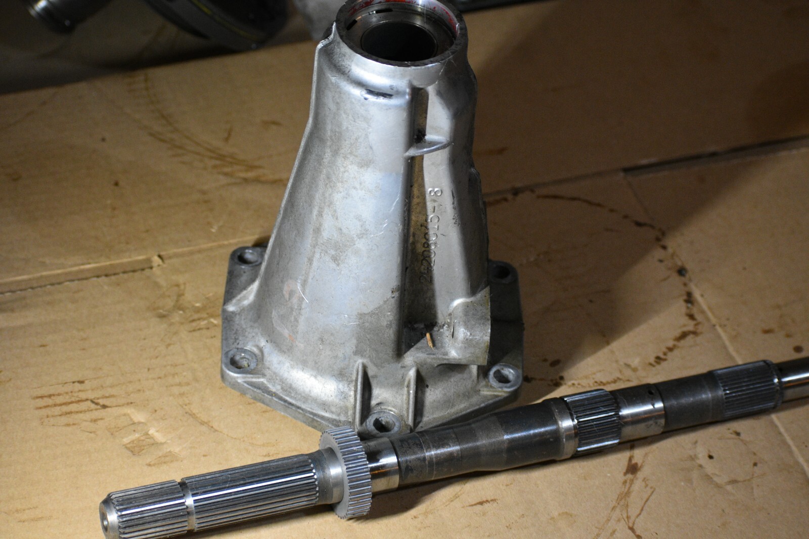 4L60E 2WD 6 BOLT EXTENTION HOUSING & MAIN SHAFT