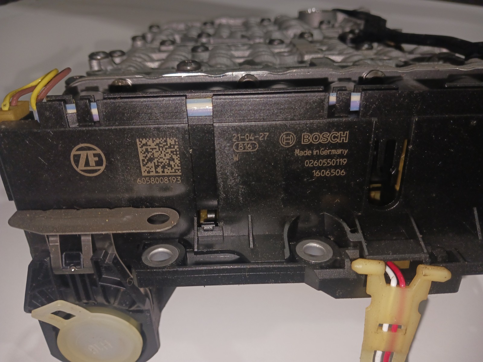 2019-26 RAM 1500 OEM TRANSMISSION VALVE BODY 8 SPD 8HP75 * NEW DAMAGED *