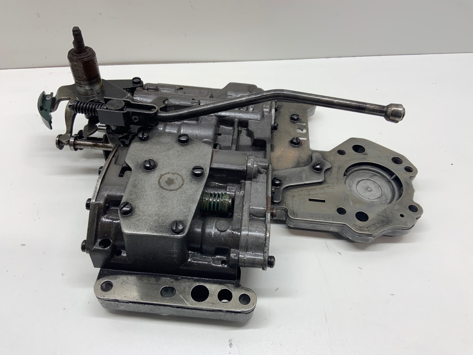 1972-1979 MOPAR 904 AUTOMATIC TRANSMISSION NON-LOCKUP VALVE BODY ASSEMBLY