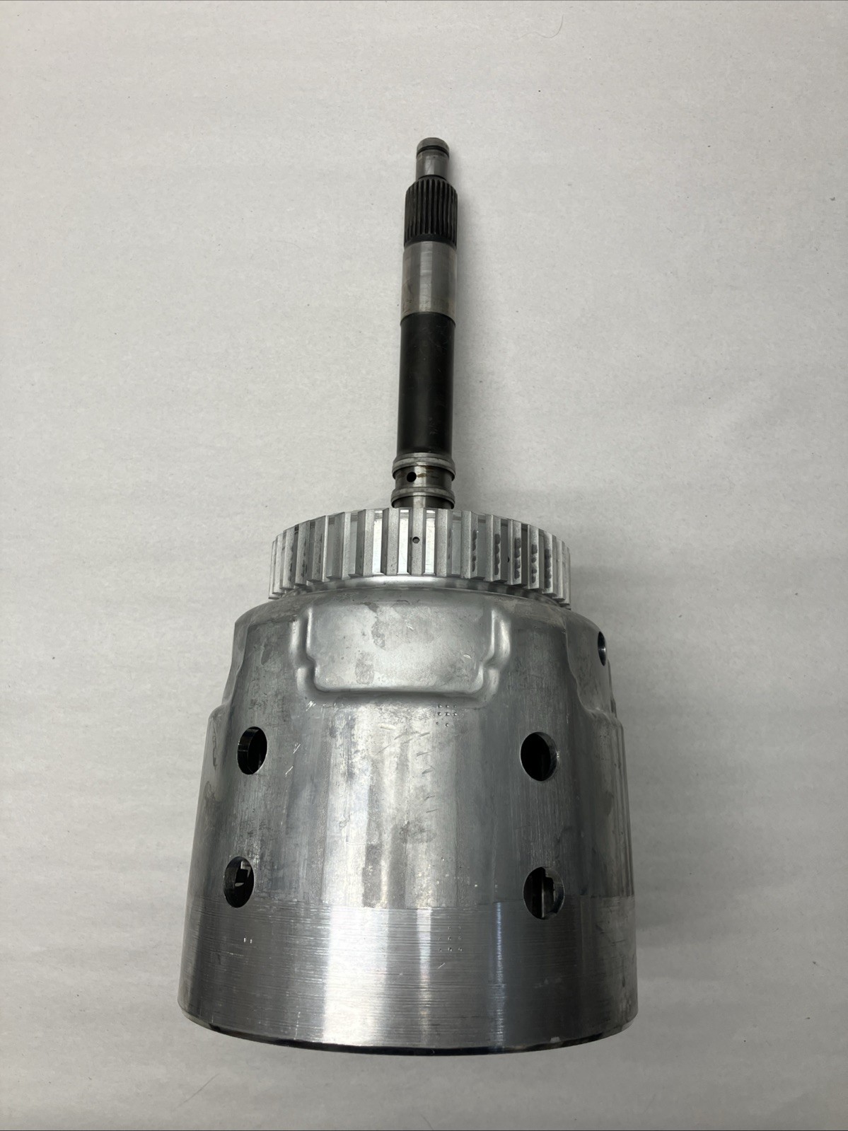 93-up 4L60E Forward Input Drum 298mm 30 Spline Pilot Housing 8678716 Bare