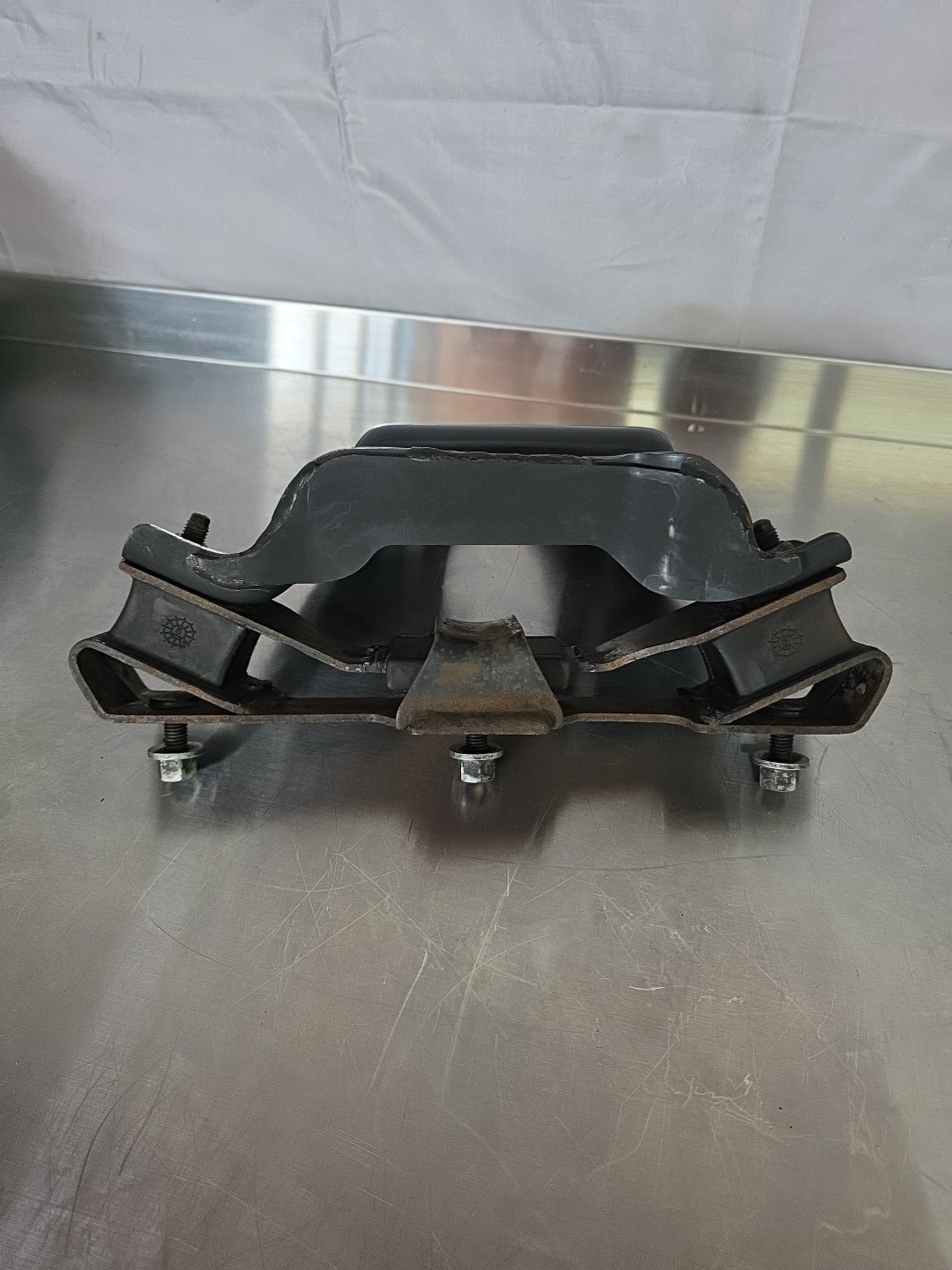 OEM Dodge Ram Cummins 48RE Automatic Transmission Bracket 2500 3500 52121487a