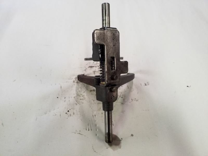Inside Transfer Case Shifter Forks Fits 03 04 05 06 07 08 09 10 Ford F250 F350