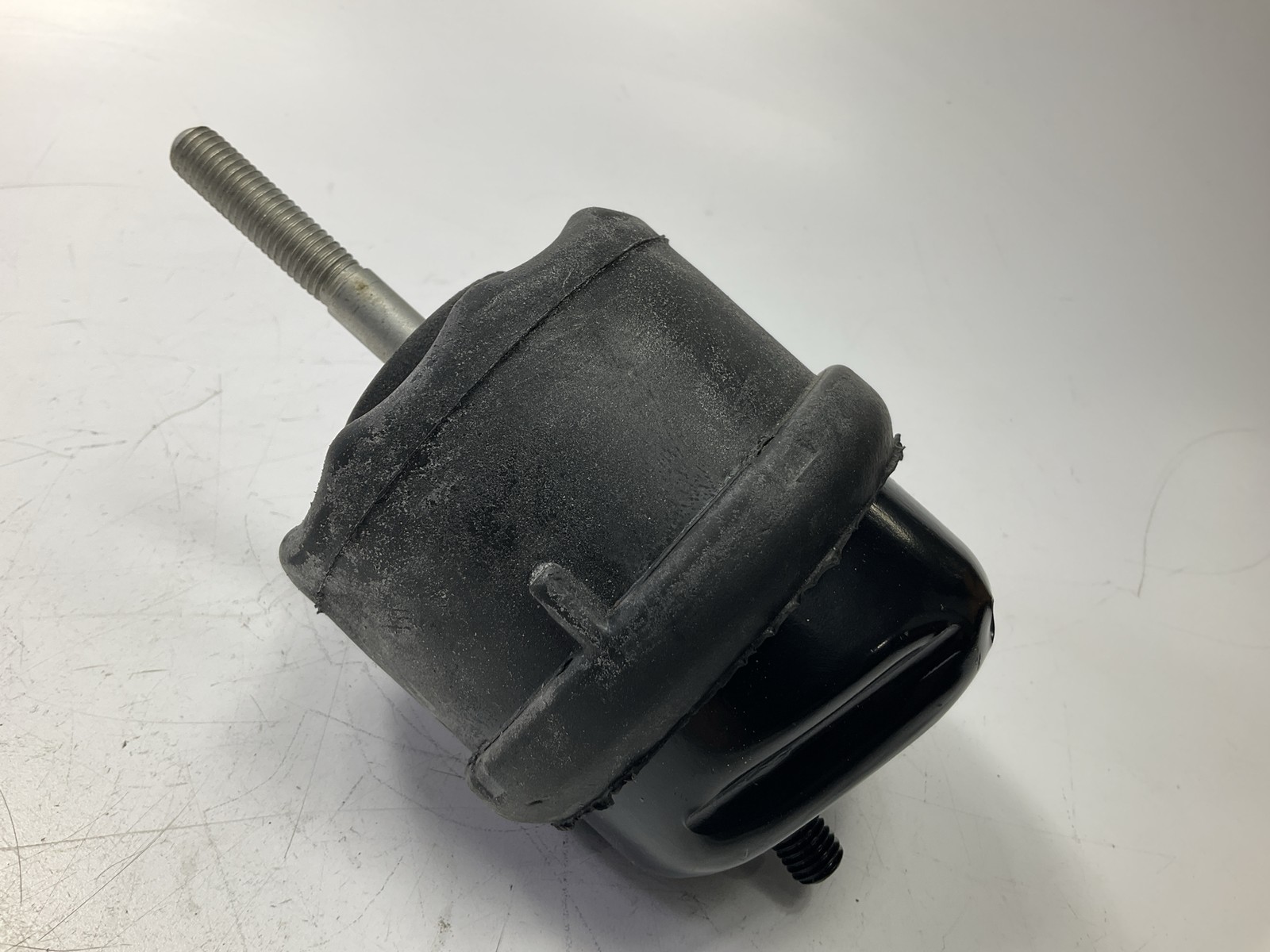 Proline 3020 Front Left Automatic Transmission Mount