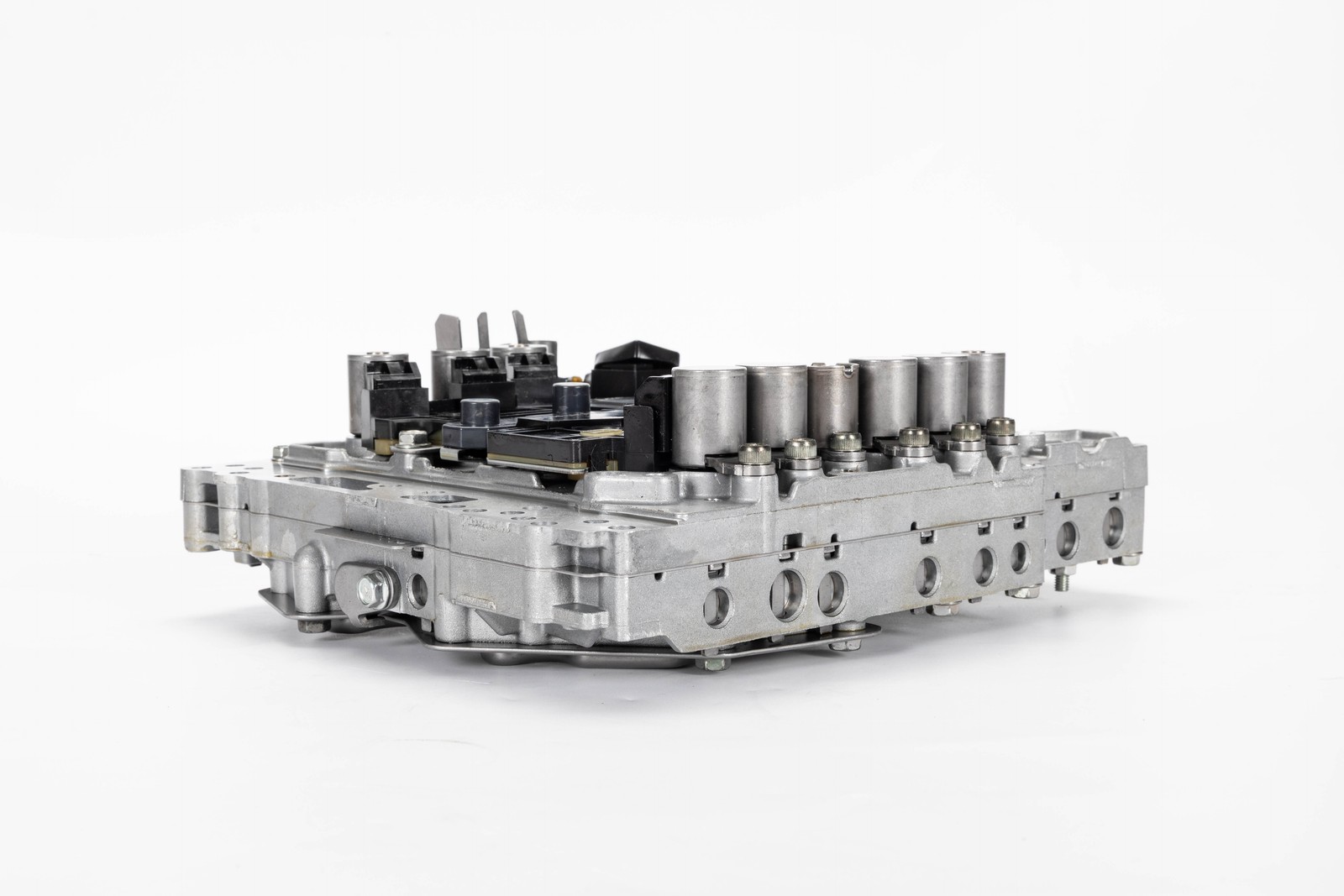 2014-2019 Infinity Q50 Q60 3.7L Valve Body TCM 31705-X132B RE7R01A Programmed