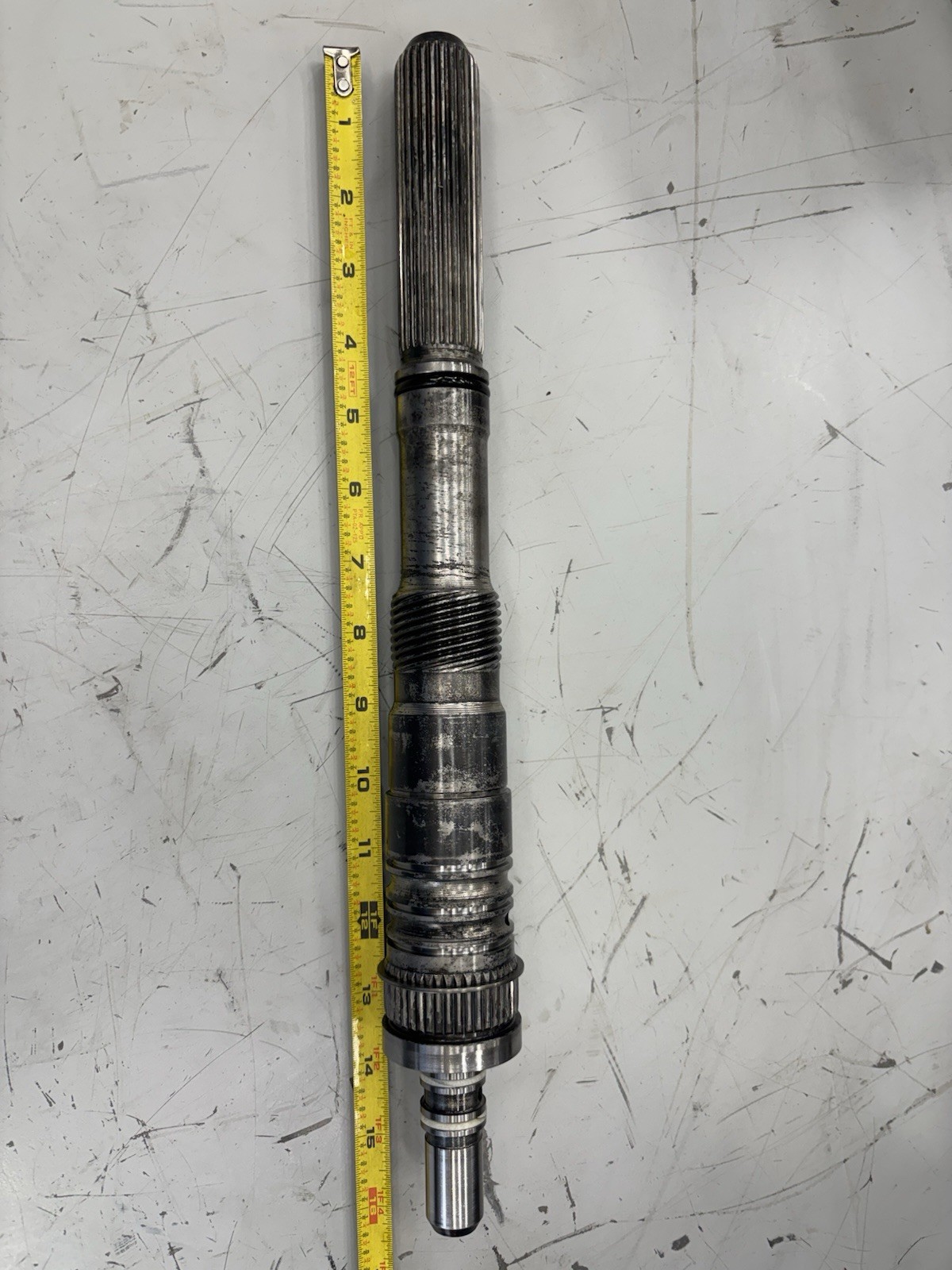 4R70W AODE OUTPUT SHAFT, 2WD 16″ LONG 8 TEETH SPEED-O FORD OEM Used, 28spline