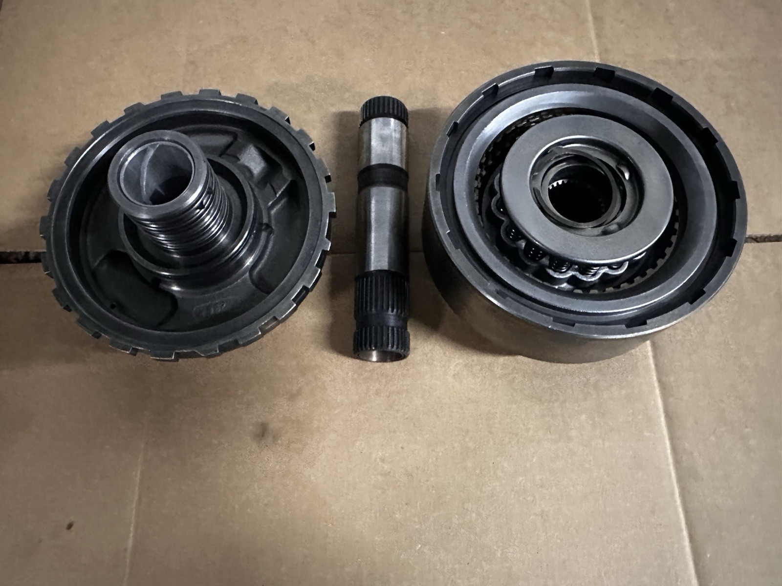 TH400 TRANS DIRECT DRUM 5 NEW CL LUG TYPE CENTER SUPPORT & SUN GEAR SHAFT REMAN